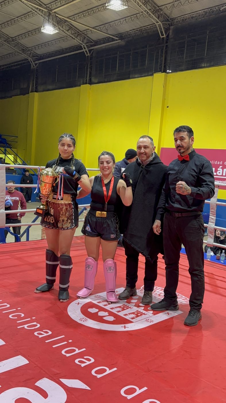 Trofeo y medalla